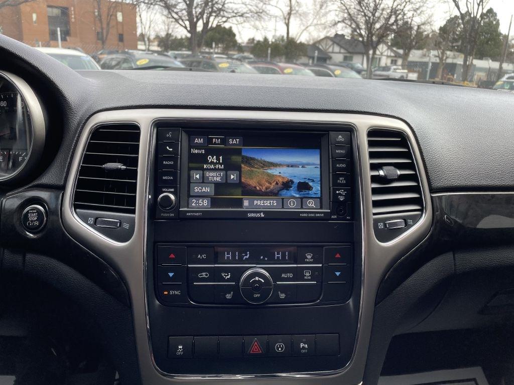 Jeep Grand Cherokee Laredo 4WD 2013