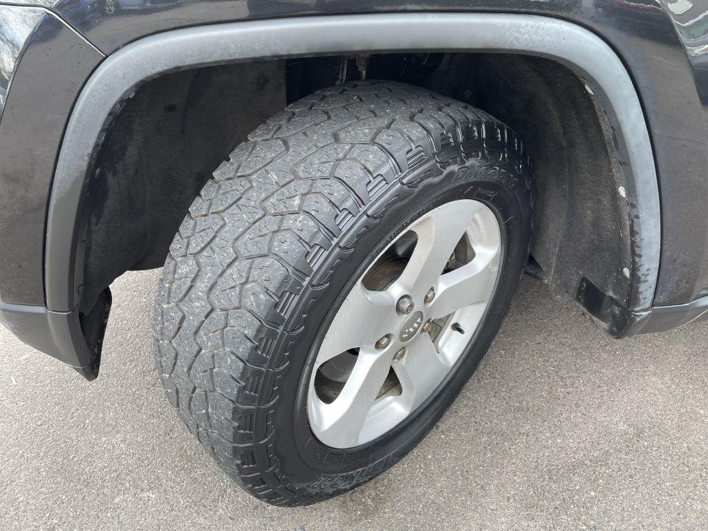 Jeep Grand Cherokee Laredo 4WD 2013