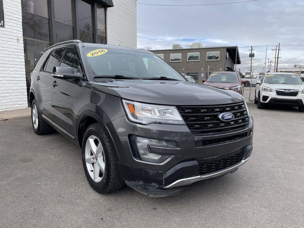 Ford Explorer XLT 4WD 2016