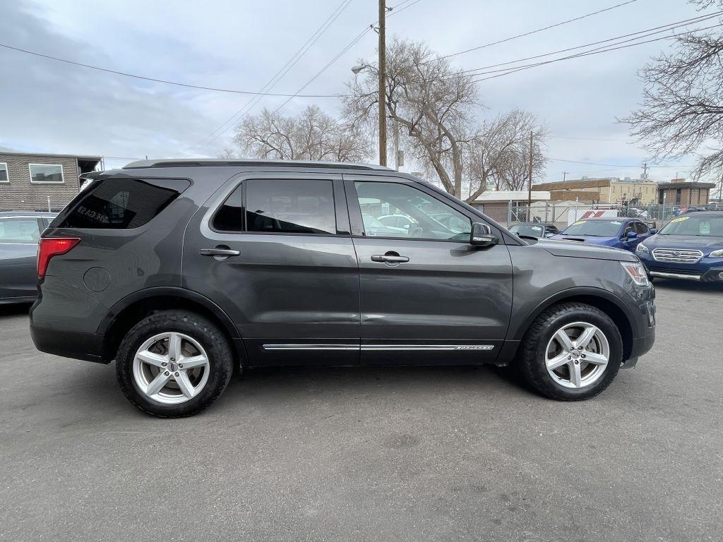 Ford Explorer XLT 4WD 2016