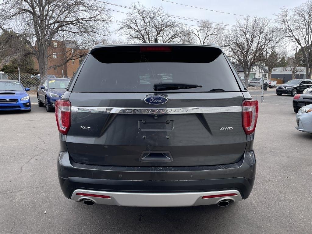 Ford Explorer XLT 4WD 2016