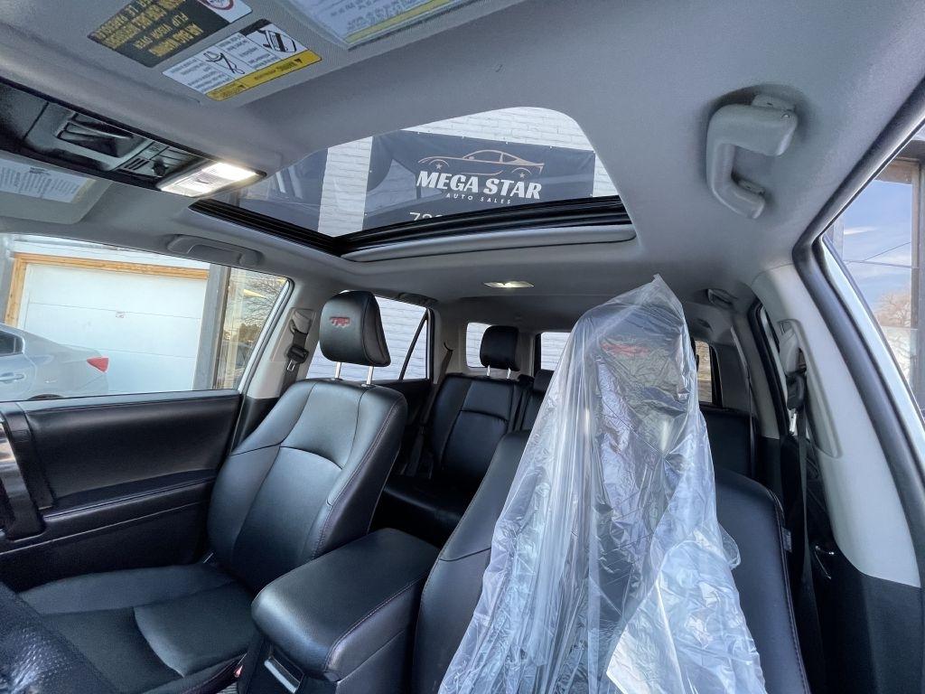 Toyota 4Runner TRD Off-road Premium 4WD 2024