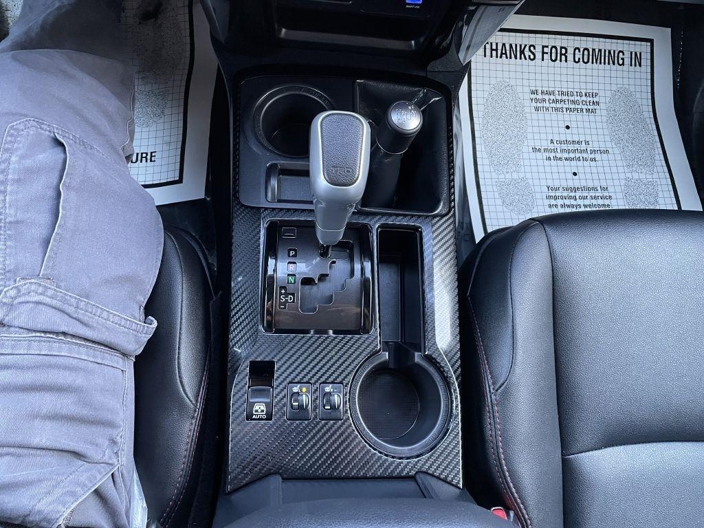 Toyota 4Runner TRD Off-road Premium 4WD 2024