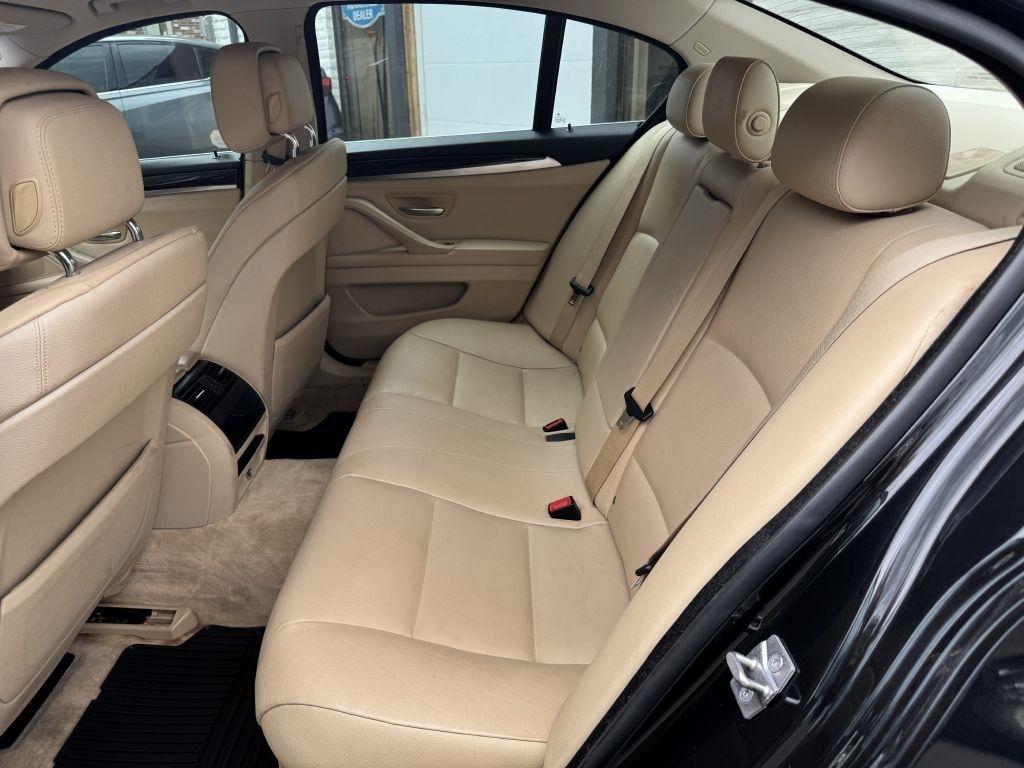 BMW 5-Series 528i 2012