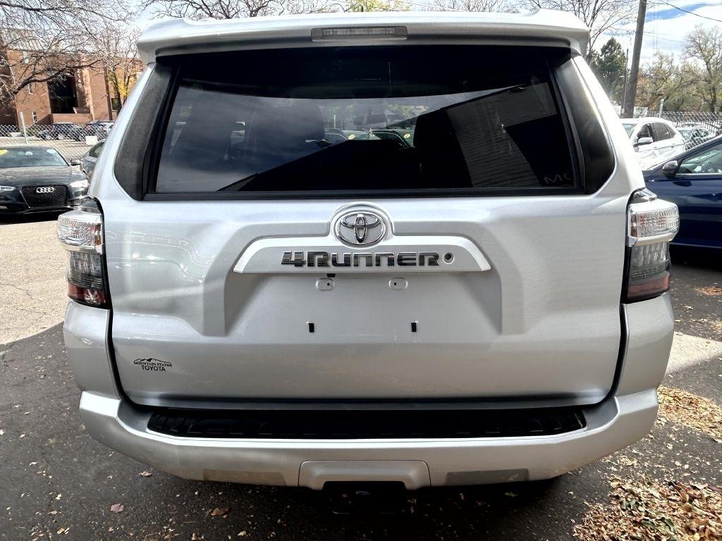 Toyota 4Runner SR5 4WD 2018