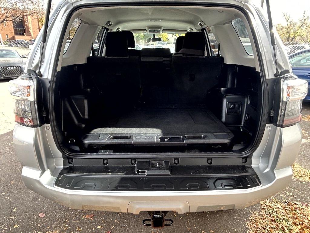 Toyota 4Runner SR5 4WD 2018