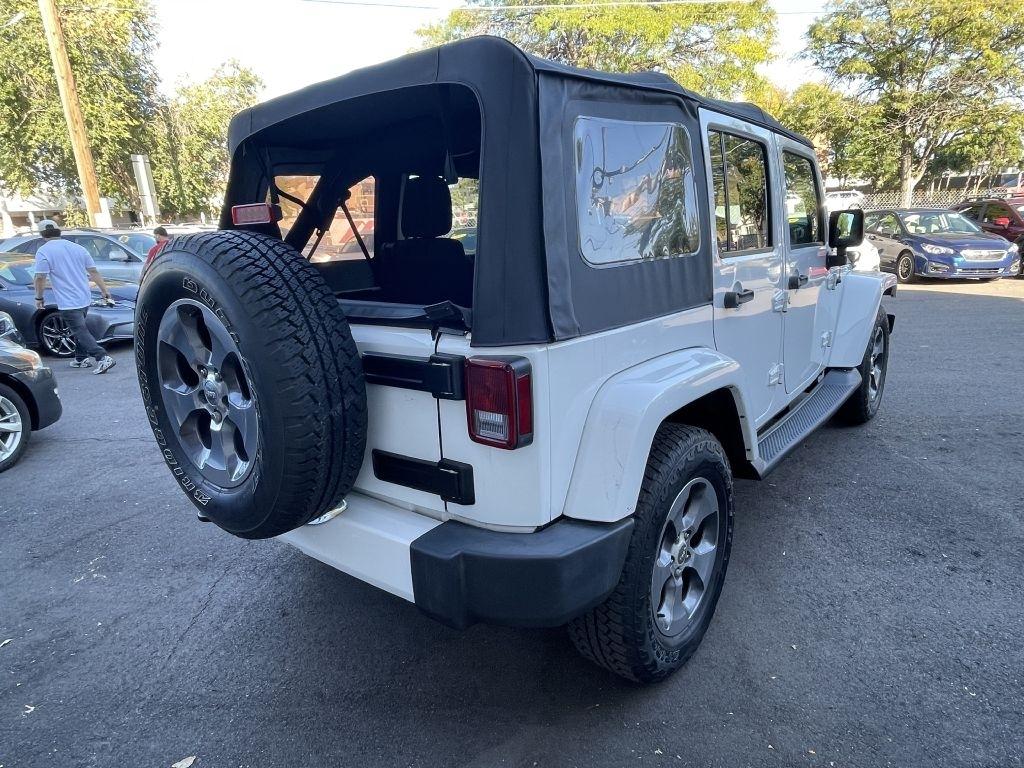 Jeep Wrangler Unlimited Sahara 4WD 2016