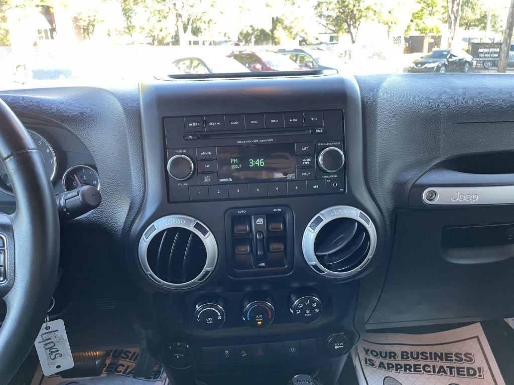 Jeep Wrangler Unlimited Sahara 4WD 2016