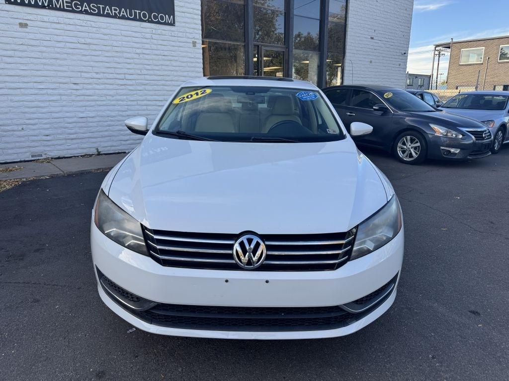 Volkswagen Passat 2.5L SE AT 2012