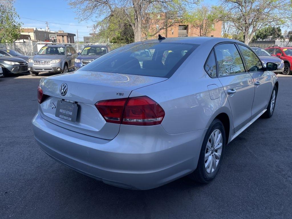 Volkswagen Passat 1.8T Wolfsburg AT 2014