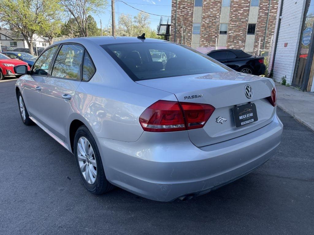 Volkswagen Passat 1.8T Wolfsburg AT 2014