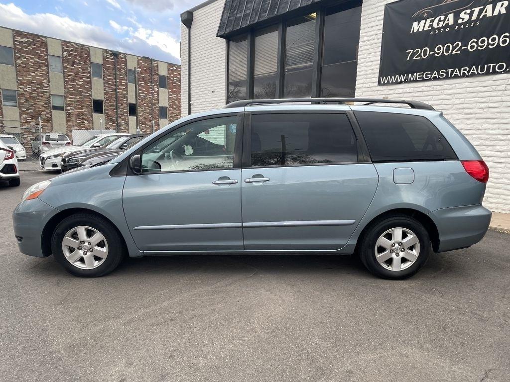 Toyota Sienna CE FWD 7-Passenger 2008
