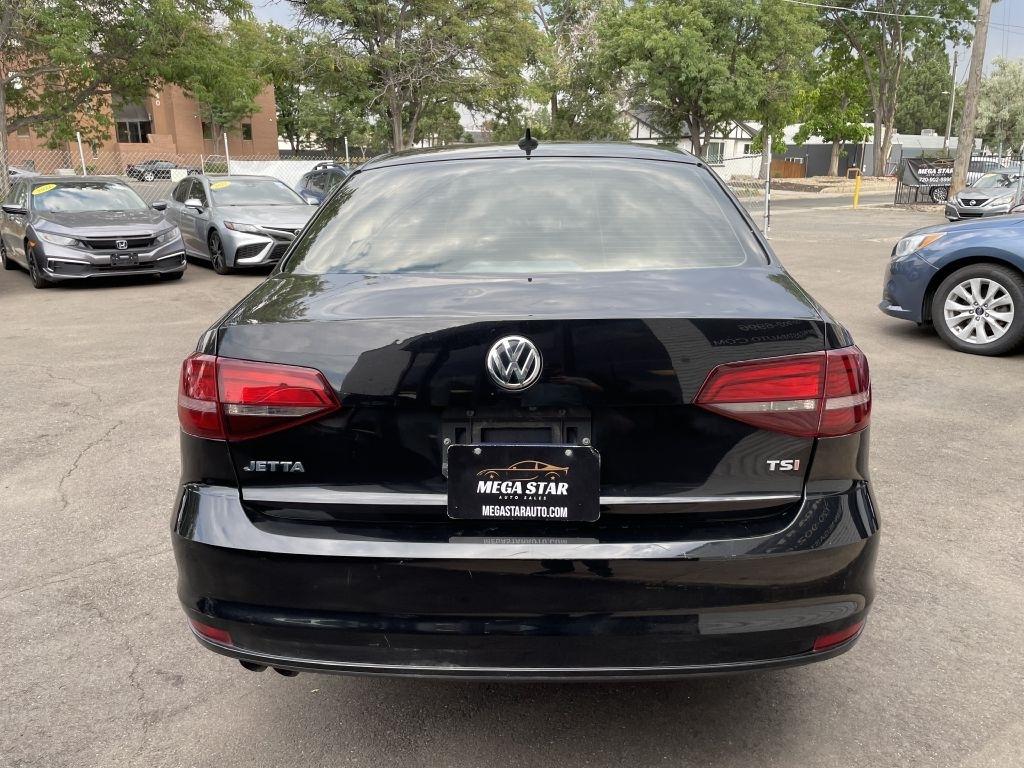 Volkswagen Jetta 1.4T S 6A 2016