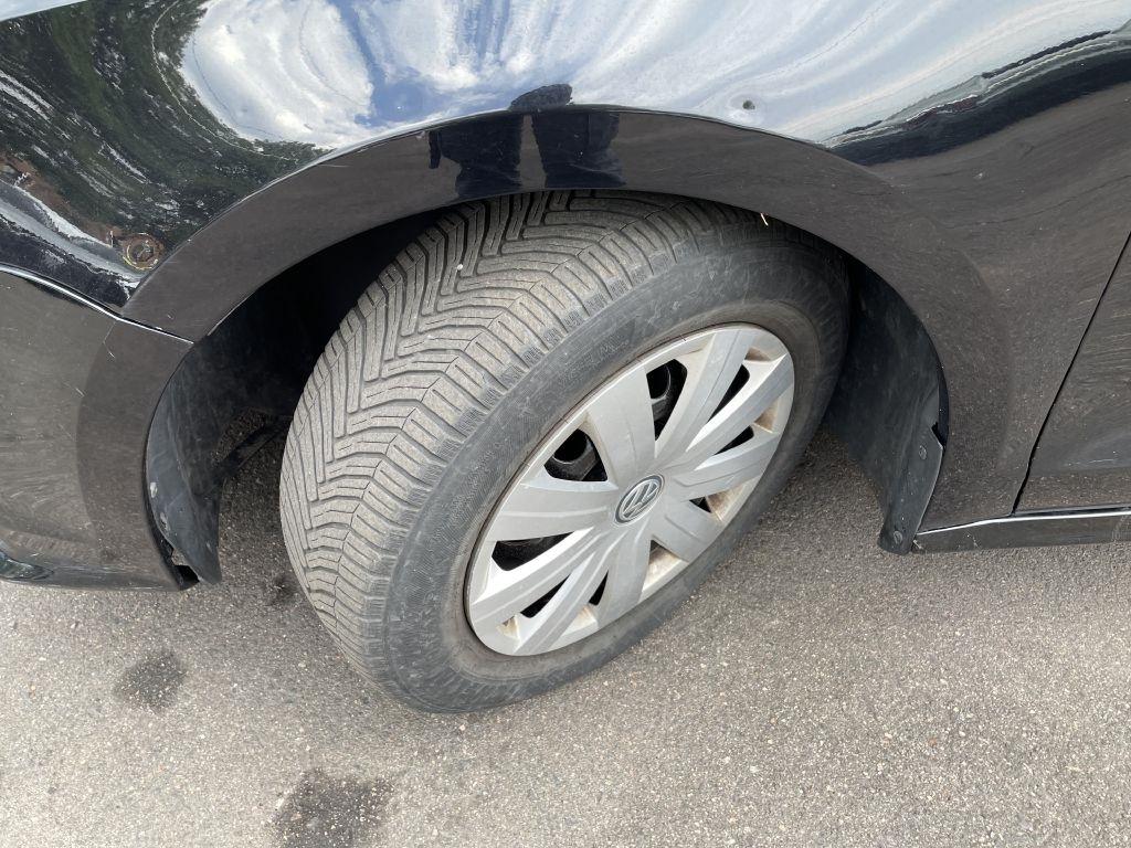 Volkswagen Jetta 1.4T S 6A 2016