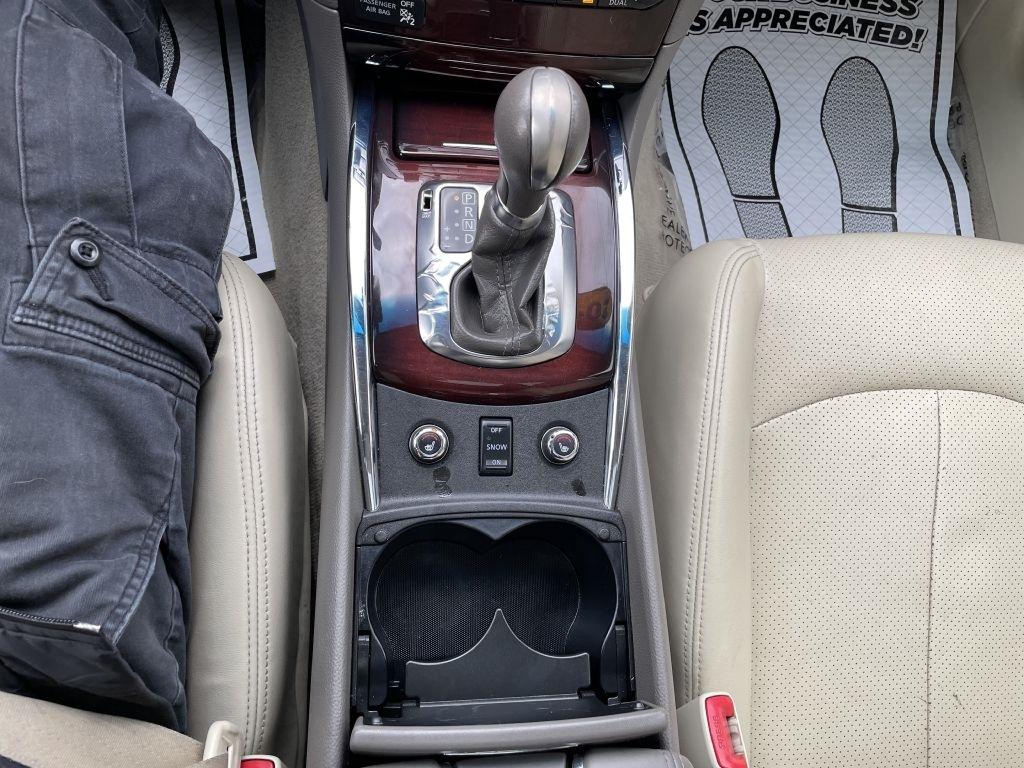 Infiniti G Sedan 37x AWD 2012