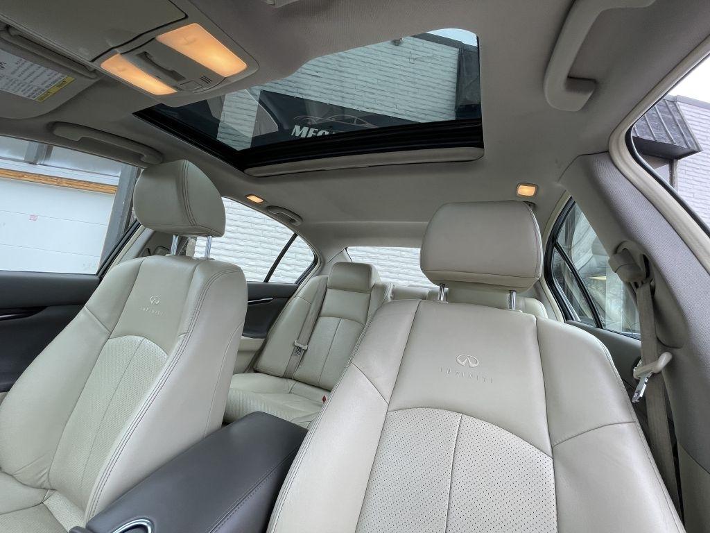 Infiniti G Sedan 37x AWD 2012