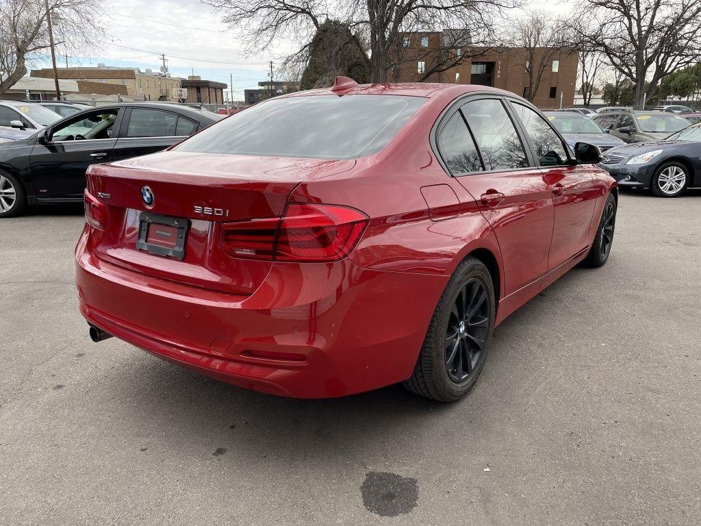 BMW 3-Series 320i xDrive Sedan 2017