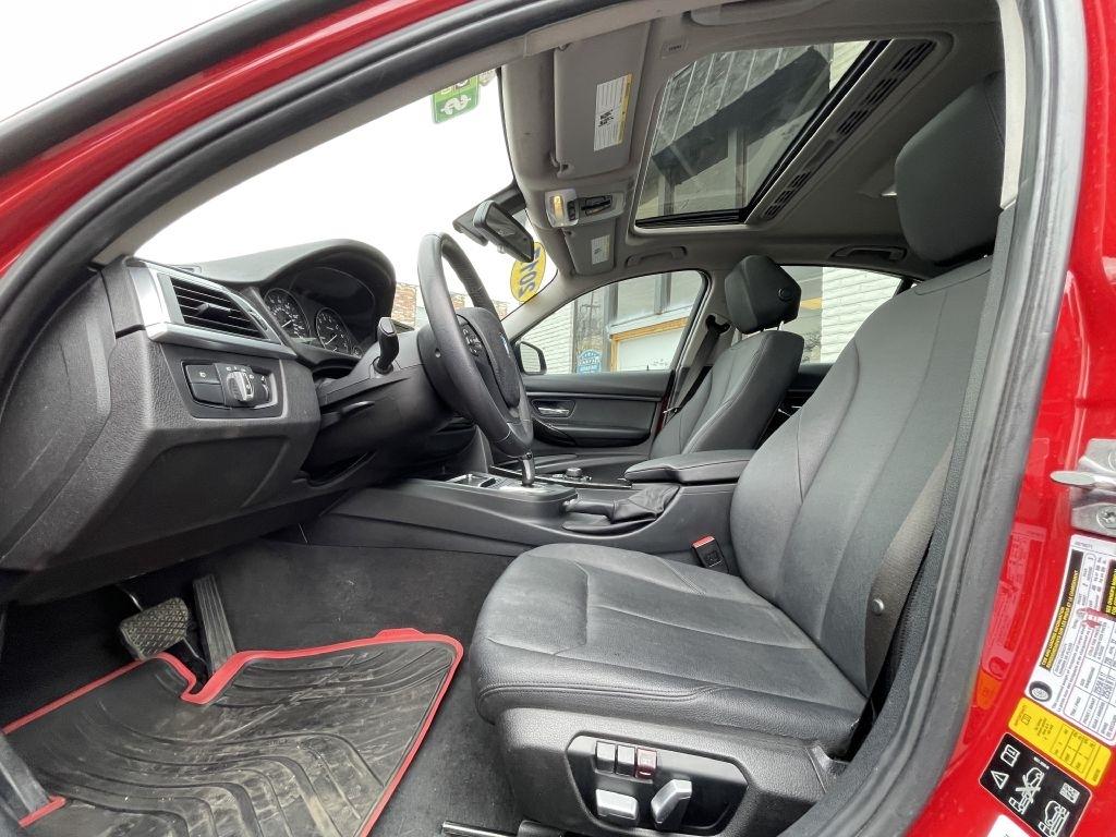 BMW 3-Series 320i xDrive Sedan 2017