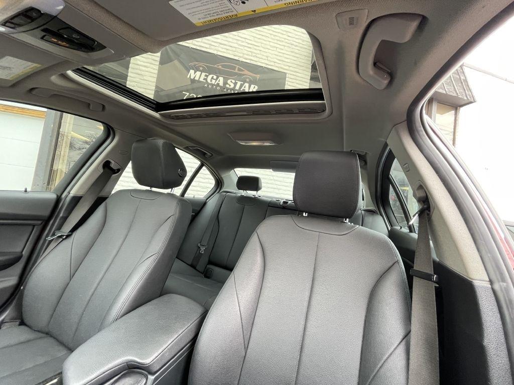 BMW 3-Series 320i xDrive Sedan 2017