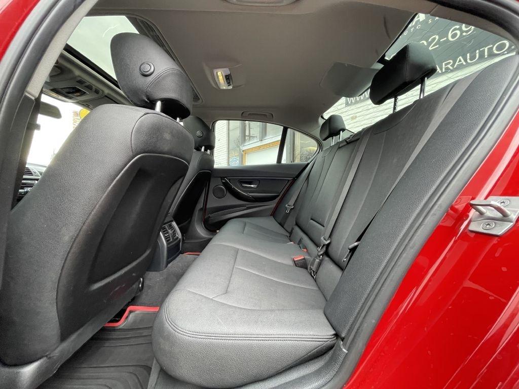 BMW 3-Series 320i xDrive Sedan 2017