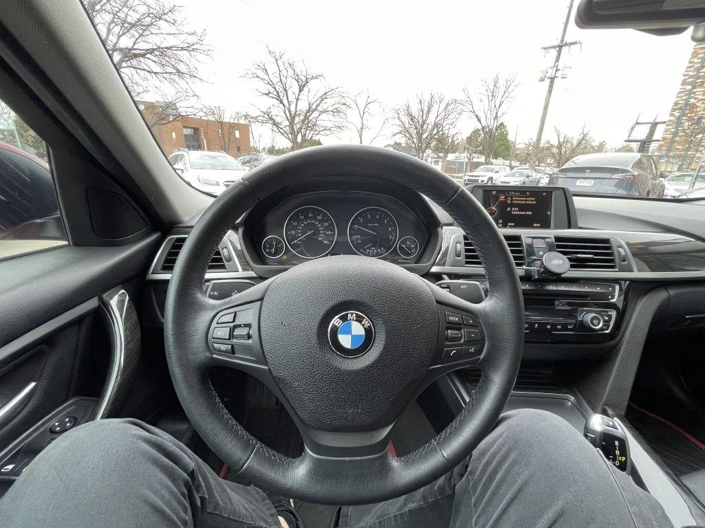 BMW 3-Series 320i xDrive Sedan 2017