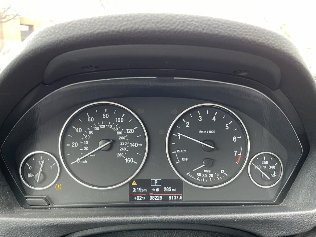 BMW 3-Series 320i xDrive Sedan 2017