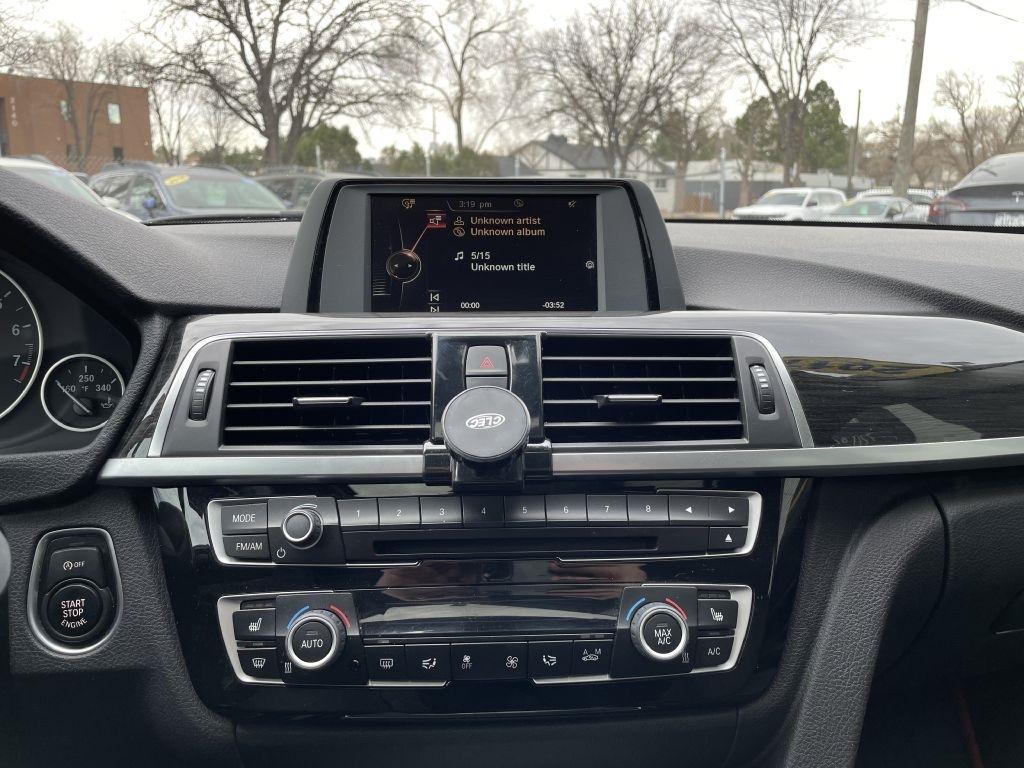 BMW 3-Series 320i xDrive Sedan 2017