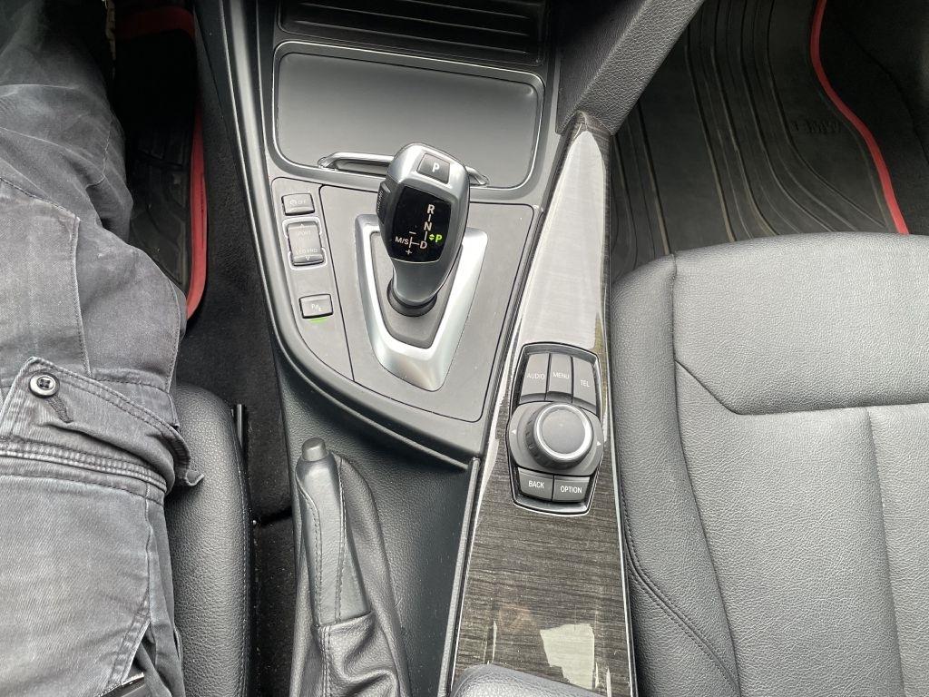 BMW 3-Series 320i xDrive Sedan 2017