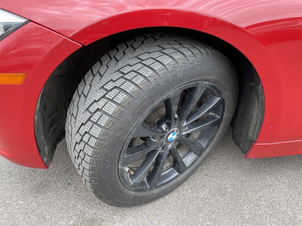 BMW 3-Series 320i xDrive Sedan 2017