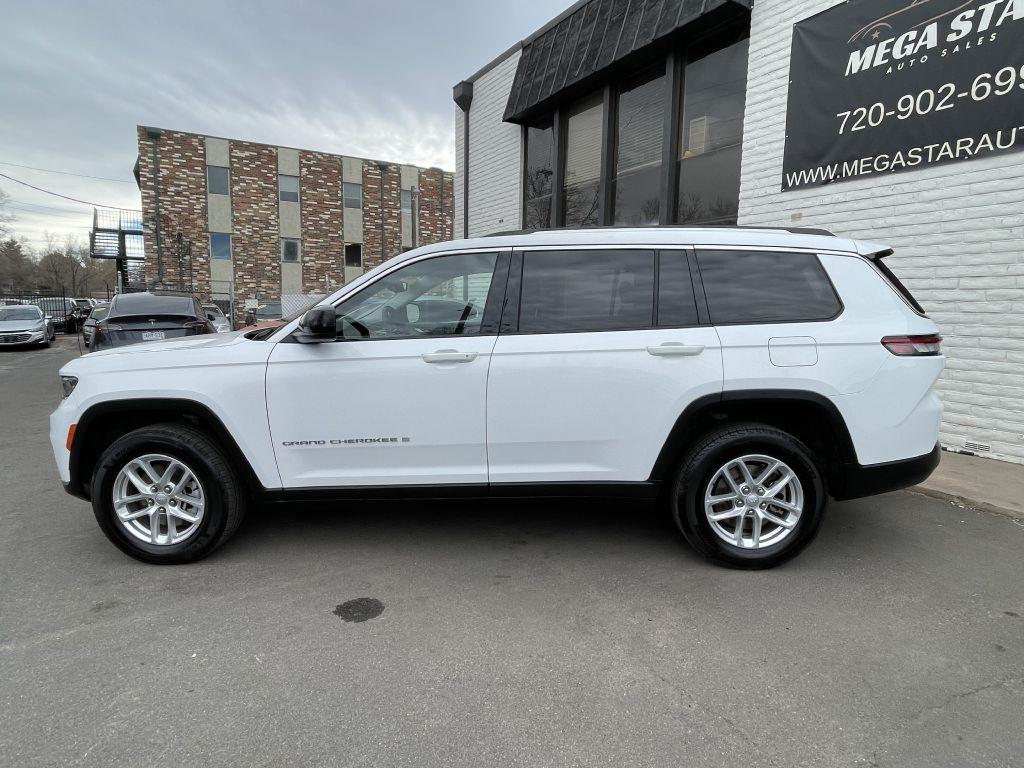 Jeep Grand Cherokee L Laredo 4WD 2023