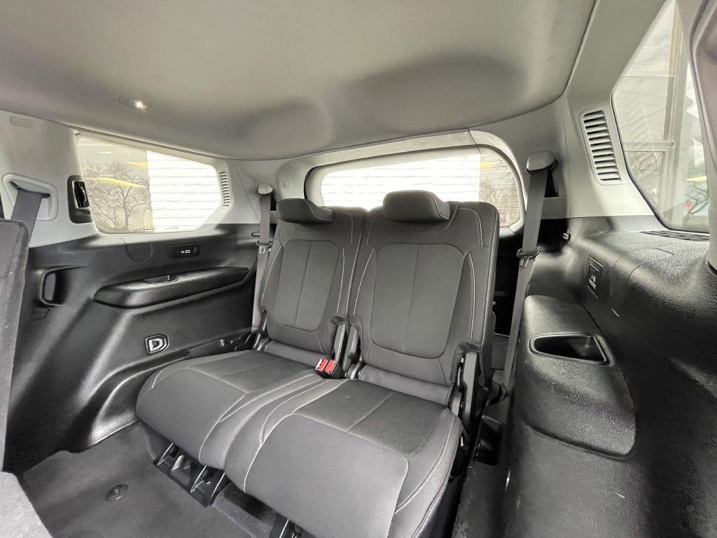 Jeep Grand Cherokee L Laredo 4WD 2023