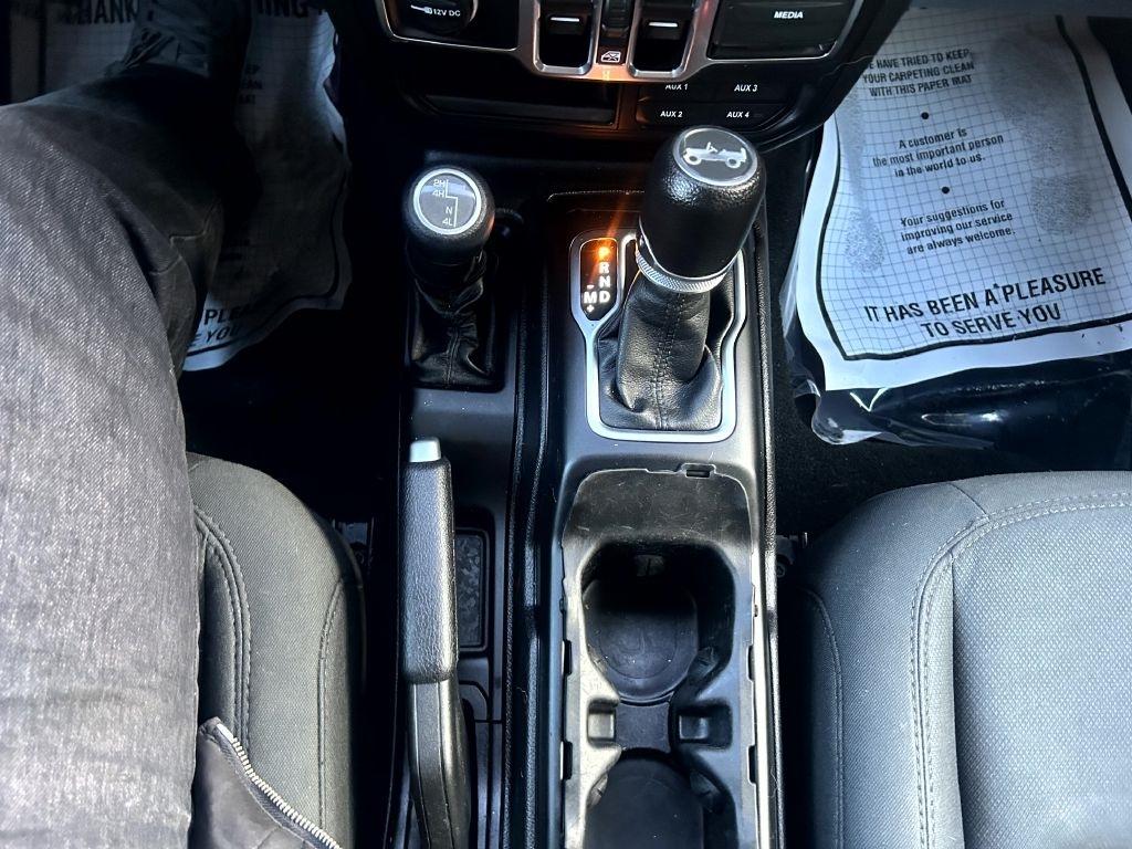 Jeep Wrangler Unlimited Sport 2018