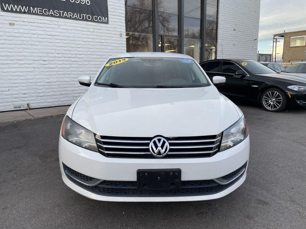 Volkswagen Passat 2.5L SE MT 2013