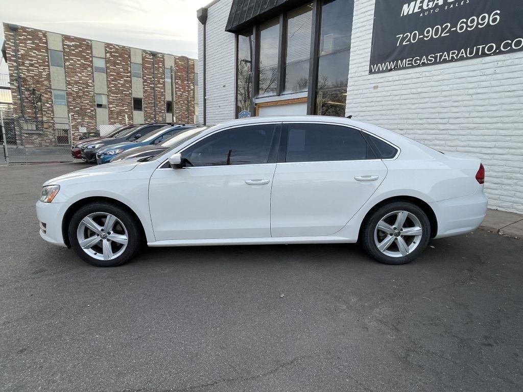 Volkswagen Passat 2.5L SE MT 2013