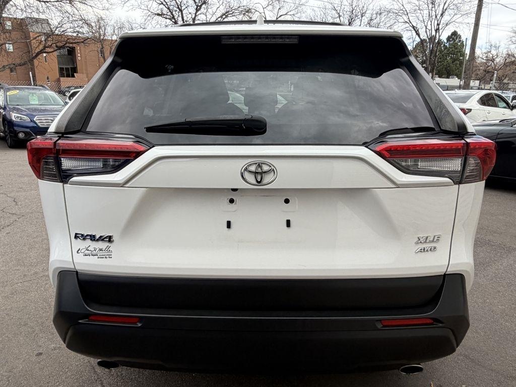 Toyota RAV4 XLE AWD 2019