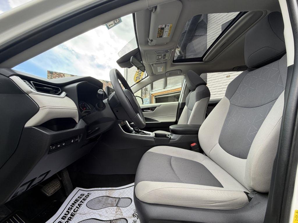 Toyota RAV4 XLE AWD 2019