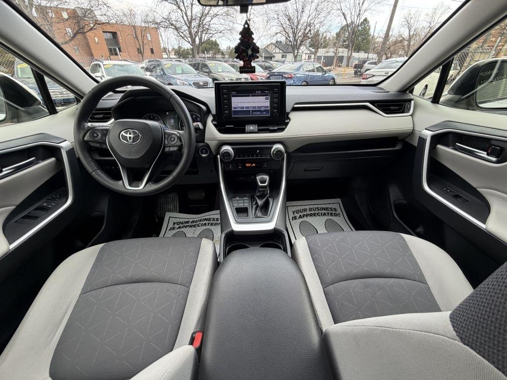 Toyota RAV4 XLE AWD 2019