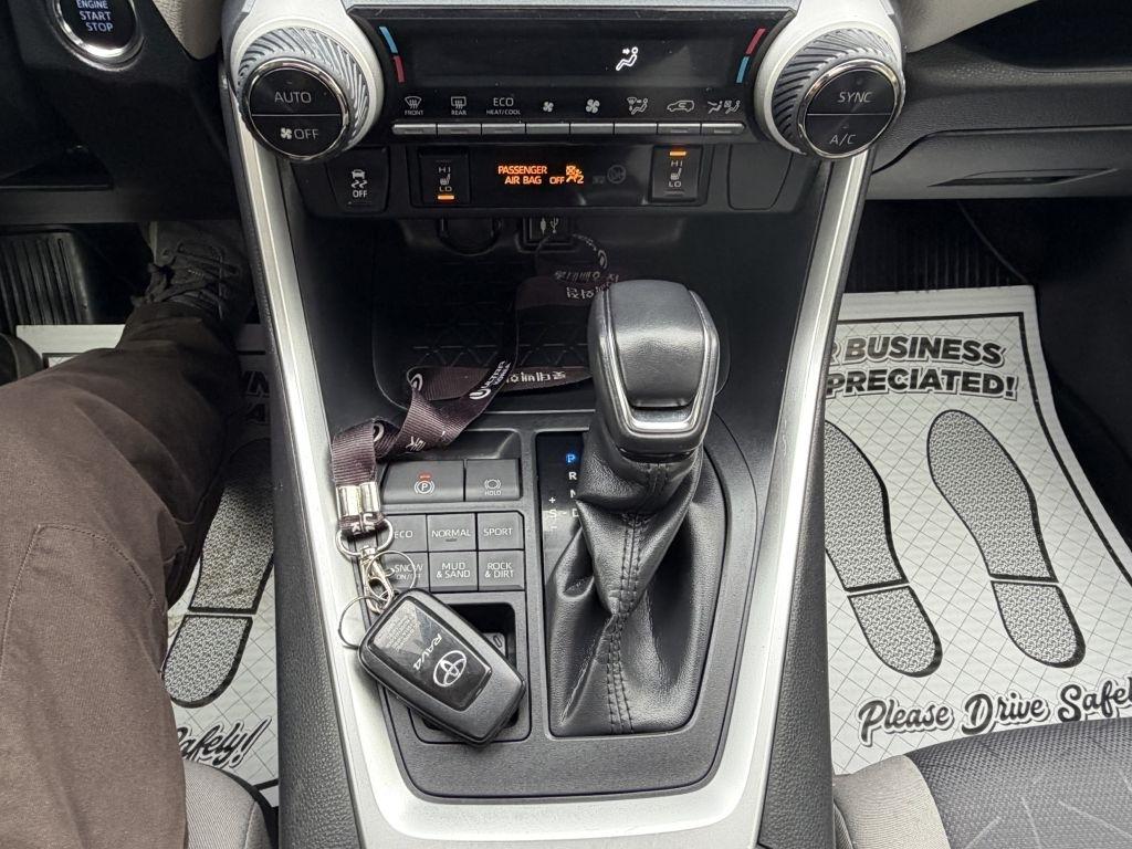 Toyota RAV4 XLE AWD 2019