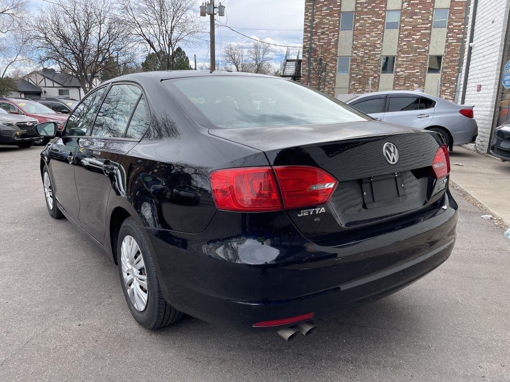 Volkswagen Jetta S 2013