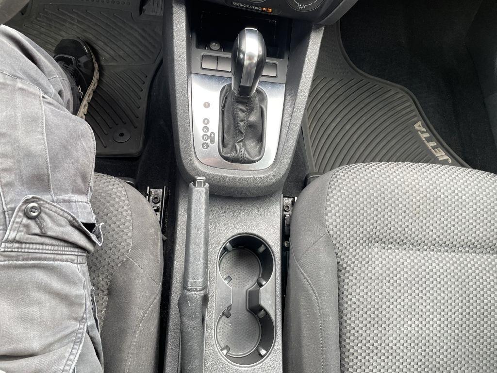 Volkswagen Jetta S 2013