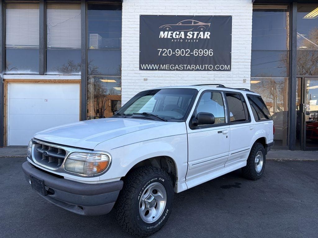 1997 Ford Explorer XL 4-Door 4WD