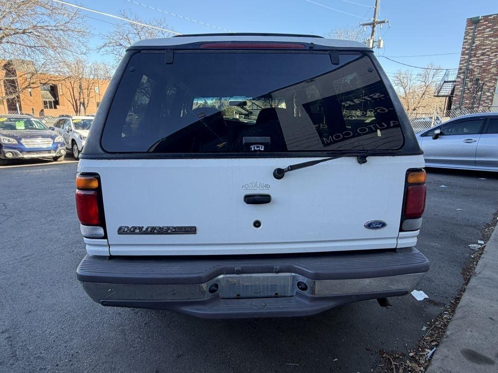 Ford Explorer XL 4-Door 4WD 1997