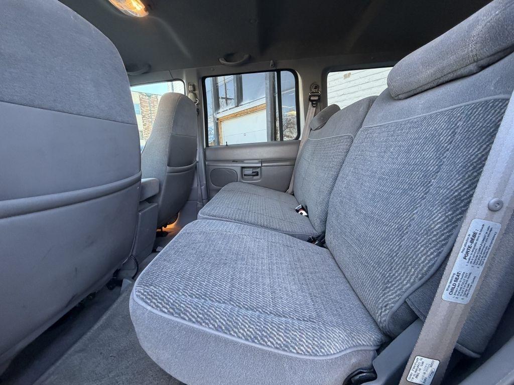 Ford Explorer XL 4-Door 4WD 1997