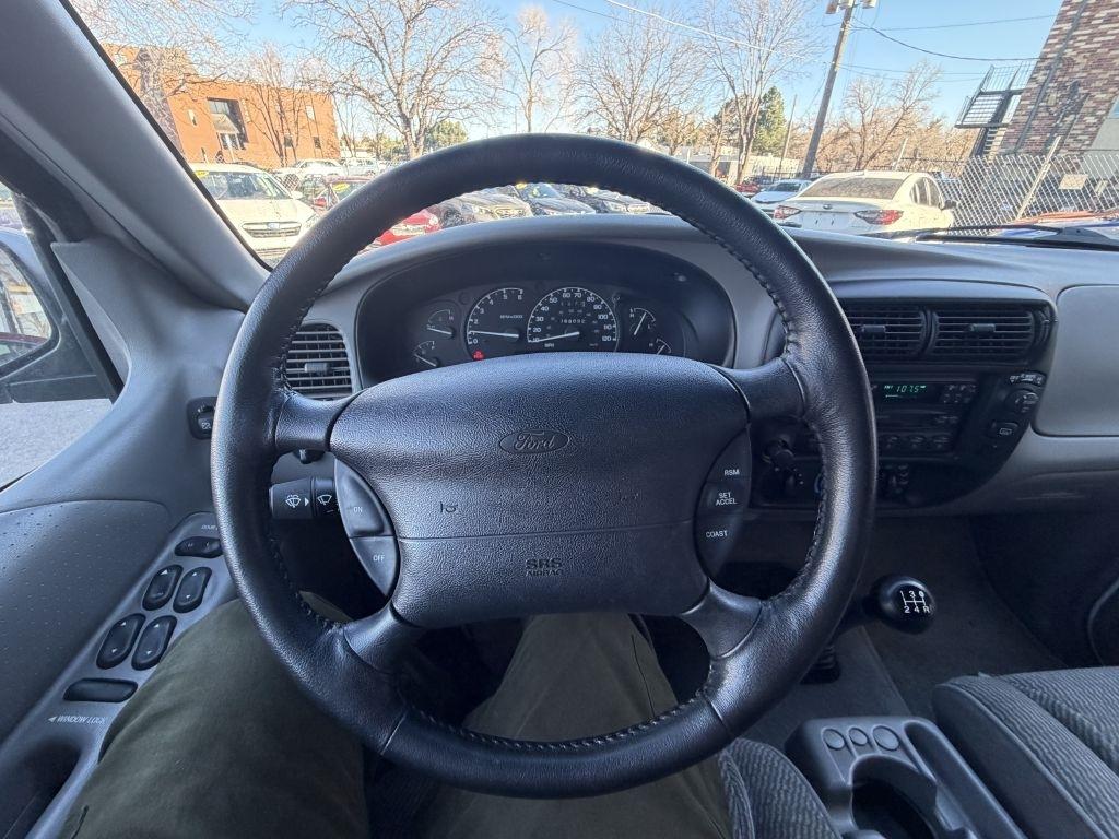 Ford Explorer XL 4-Door 4WD 1997