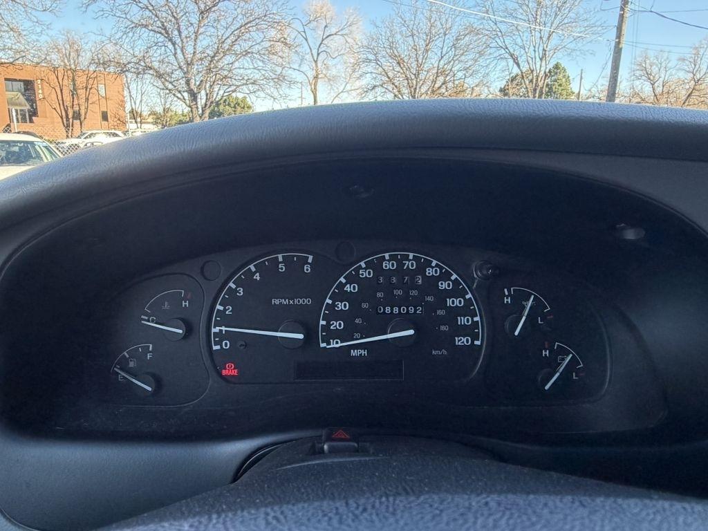 Ford Explorer XL 4-Door 4WD 1997