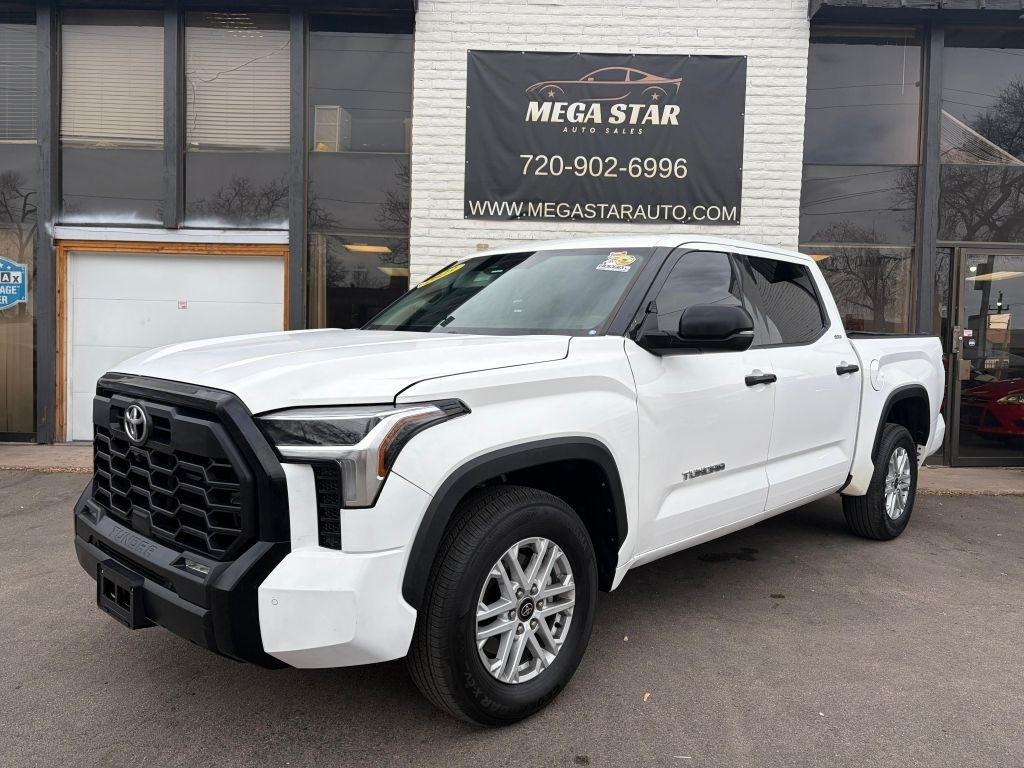 Toyota Tundra SR5 CrewMax 4WD 2023