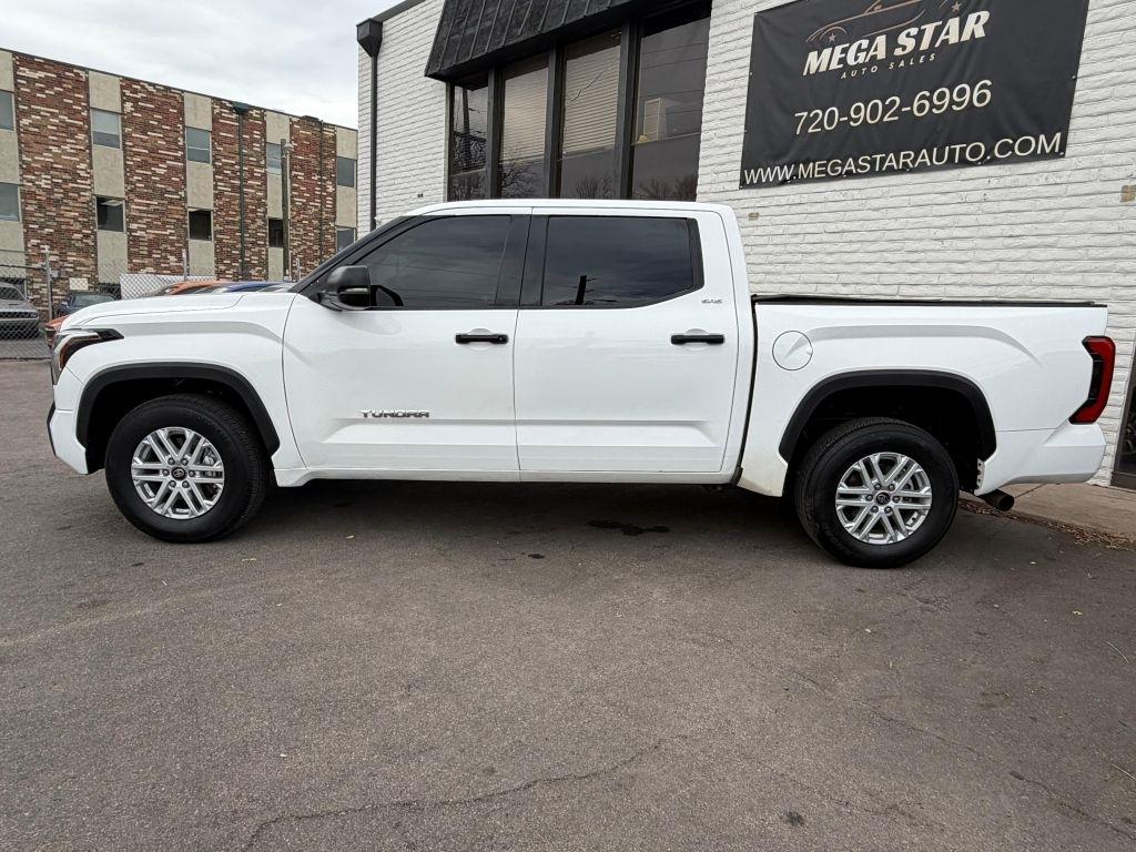 Toyota Tundra SR5 CrewMax 4WD 2023