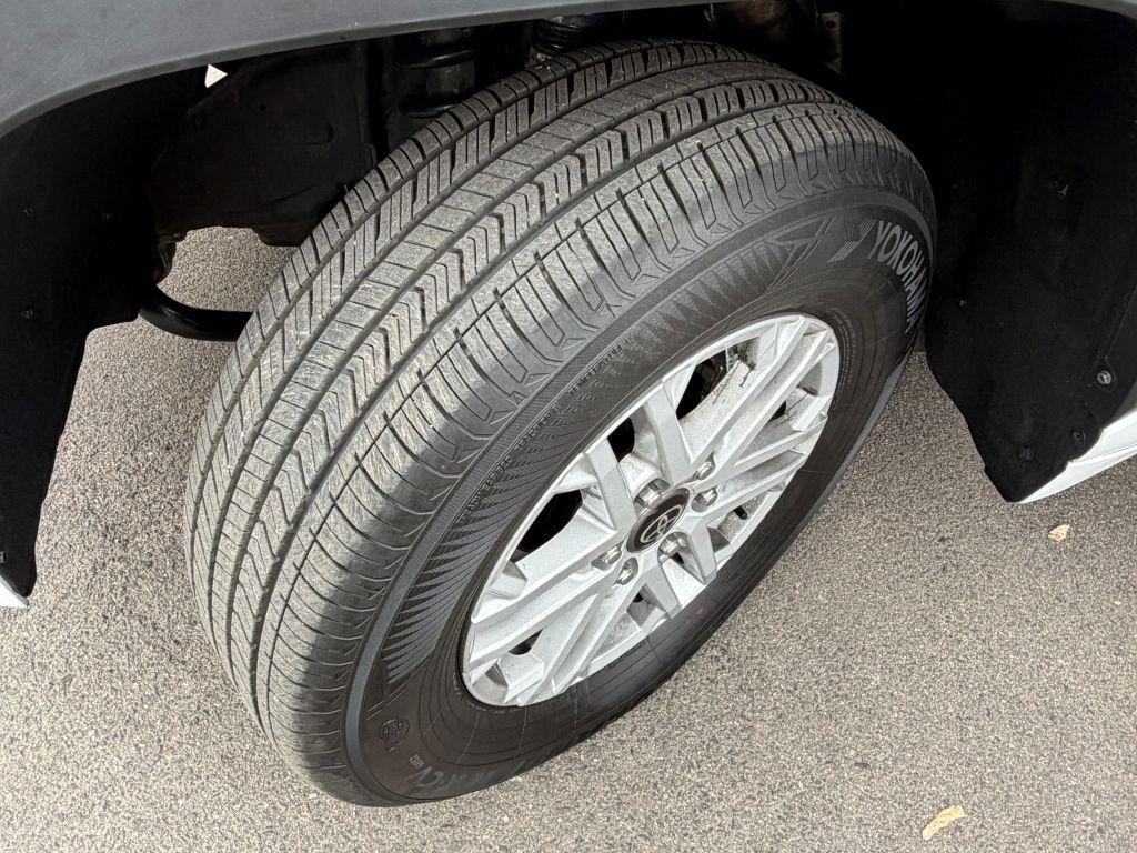 Toyota Tundra SR5 CrewMax 4WD 2023