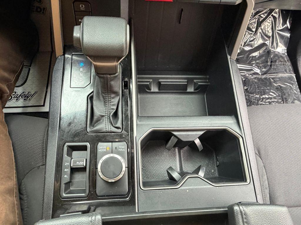 Toyota Tundra SR5 CrewMax 4WD 2023