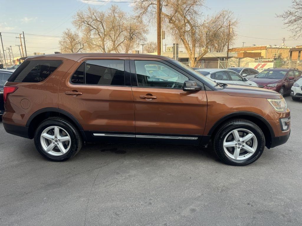 Ford Explorer XLT 4WD 2017